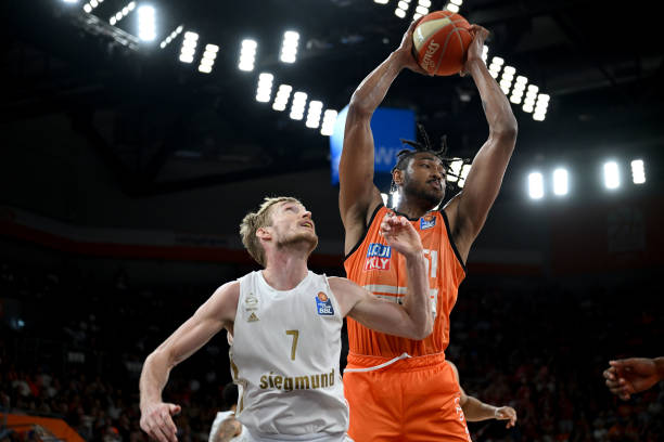 高压对抗下 高压对抗下